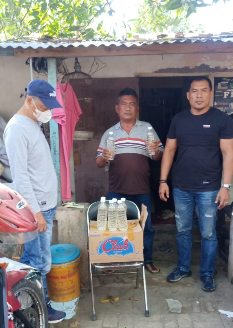 Puluhan Botol Miras Ilegal Jenis Arak di Tambaksari Disita Polisi
