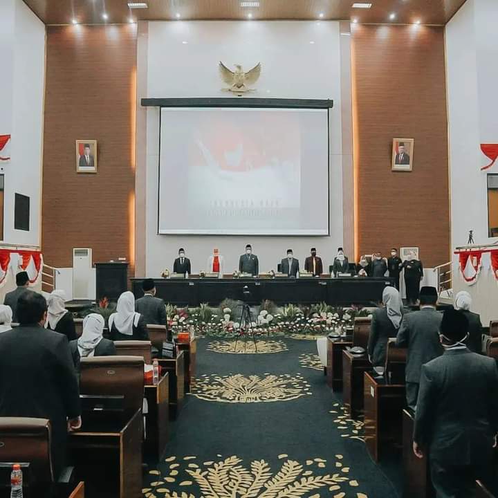 Eksekutif dan Legislatif Kabupaten Karawang Ikuti Sidang Tahunan MPR Secara Virtual