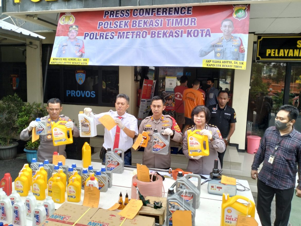 Polisi Ungkap Pemalsuan Oli di Bekasi, Sudah Beredar hingga NTB