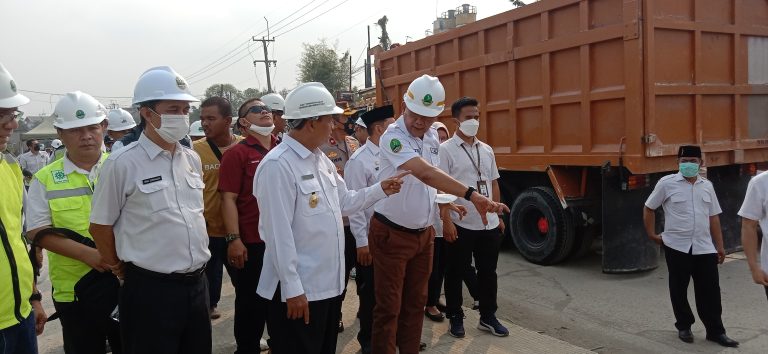 Proyek Pelebaran Jalan Cikarang-Cibarusah Masih Terkendala Utilitias, Warga Diminta Bersabar