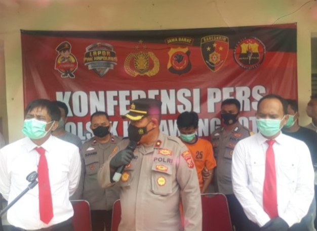 Polisi Berhasil Tangkap Terduga Pelaku Penusukan PSK di Kosan Karawang