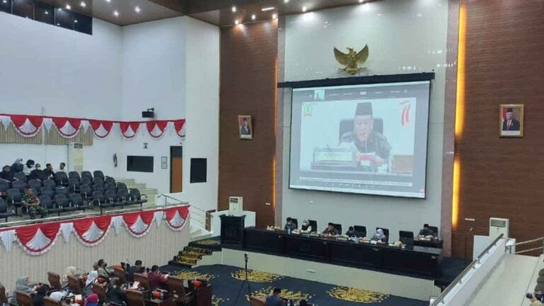 Rapat Paripurna Pergantian Ketua DPRD Karawang, Ini Hasilnya