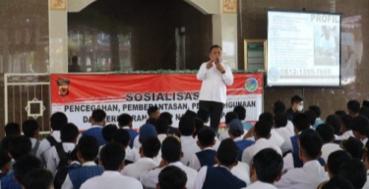 Polres Indramayu Sosialisasi Bahaya Narkoba di Sekolah