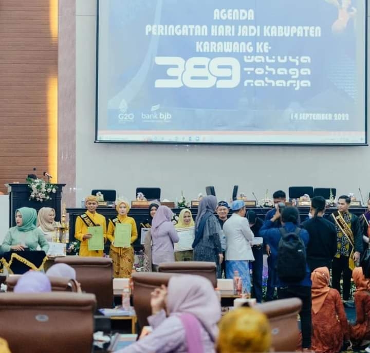 Sidang Paripurna DPRD Hari Jadi Karawang Ke-389, Bupati Cellica: Ajak Kolaborasi Majukan Karawang