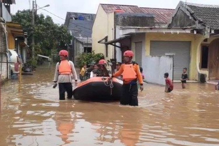 Banjir Landa Permukiman Warga di Bekasi, Ketinggian Air Mencapai 90 Sentimeter