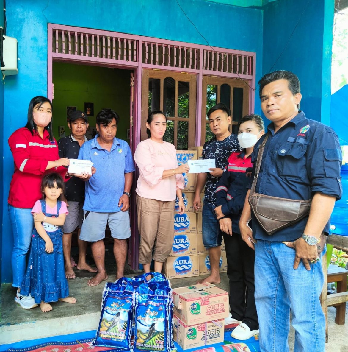 GPD-Alur Barito dan PT HMI Salurkan Bantuan Duka ke Desa Kamawen