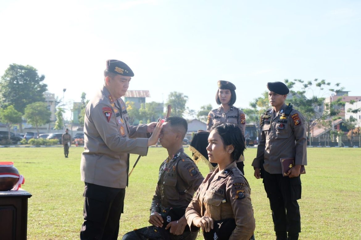 Pembaretan Bintara Angkatan 48, Kapolda Riau: Jangan Lupakan Jasa Orang Tua dan Jadilah Polisi yang Dicintai Masyarakat
