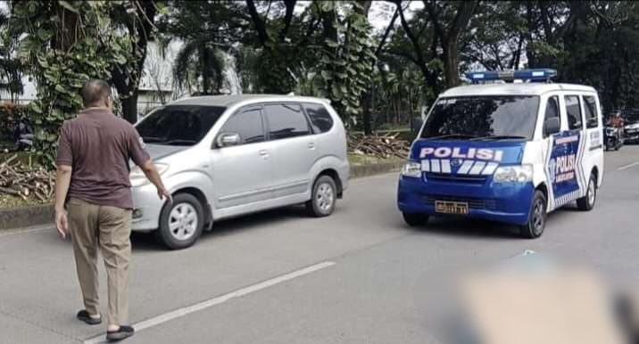 Diduga Mengantuk, Pengendara Motor Tewas usai Jatuh dan Tabrak Pembatas Jalan di Cikarang Timur Bekasi