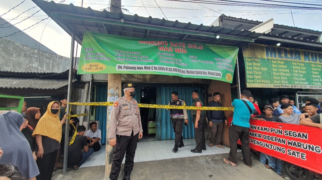 Pedagang Sate Ditemukan Tewas dengan luka Sajam di Tangan dan Dada di Kota Bekasi