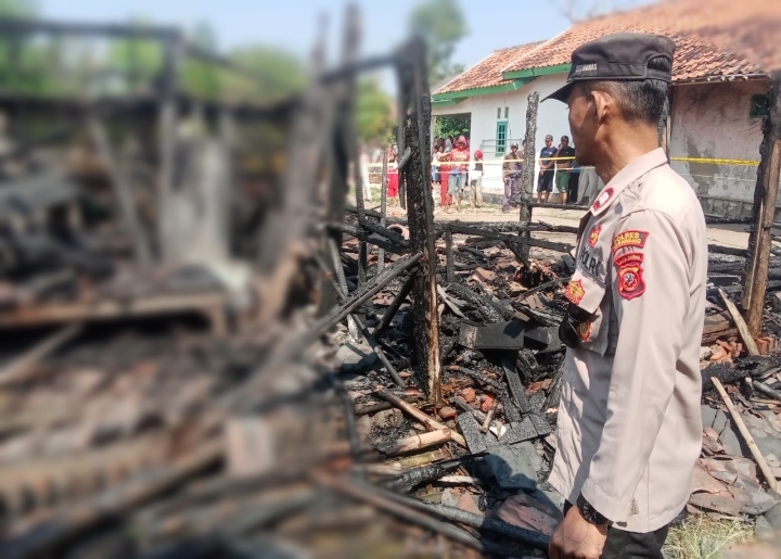 Rumah Terbakar, Kakek di Tempuran Karawang Tewas Terpanggang