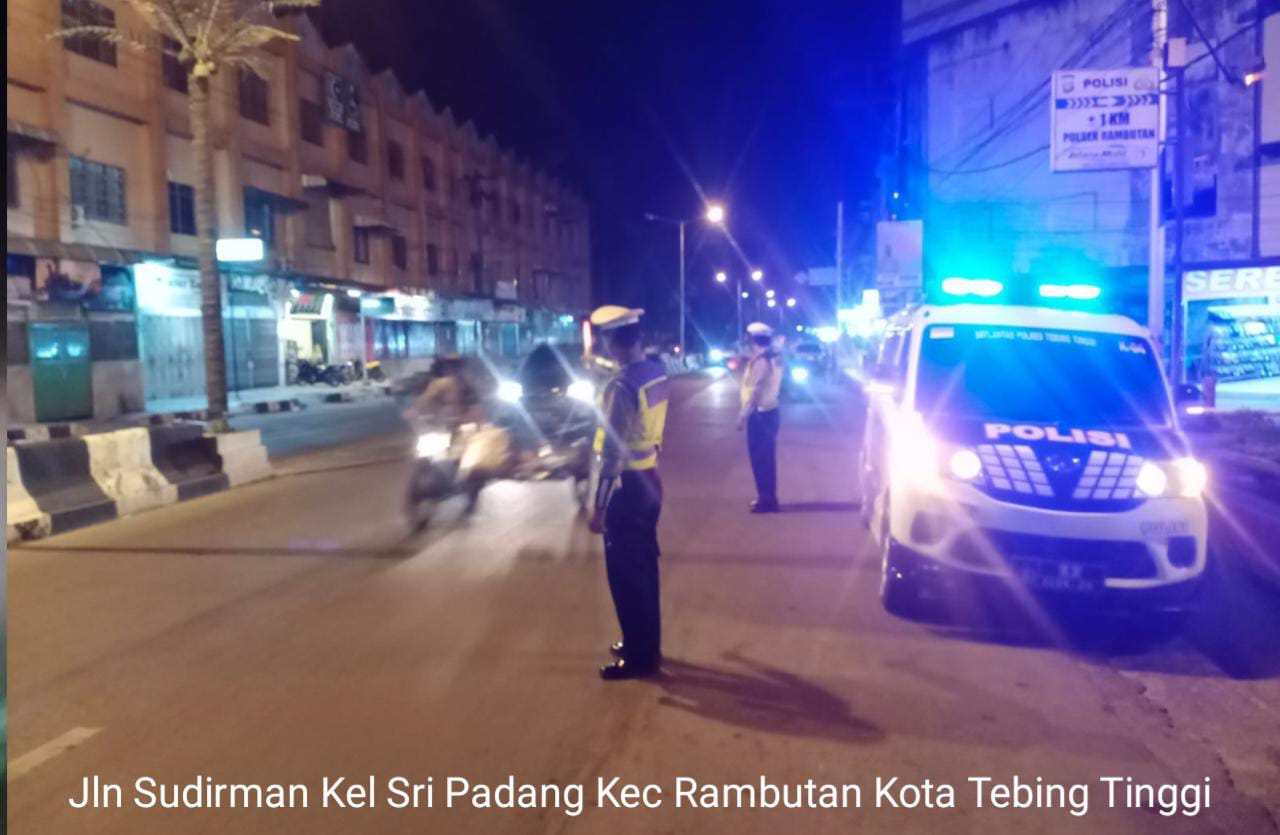 Patroli Blue Light Satlantas Polres Tebing Tinggi Pastikan Kelancaran Lalulintas