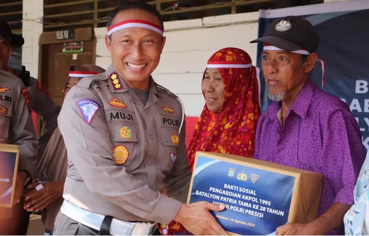 28 Tahun Pengabdian, Akpol 1995 Batalyon Patria Tama Bagikan 1000 Paket Sembako Dan Alat Tulis