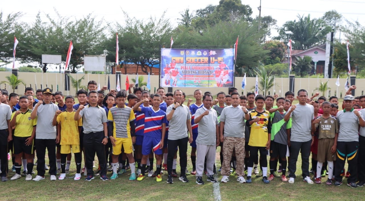 Sambut HUT RI Ke-78, Forkopimda Sergai Buka Turnamen Sepak Bola Mini Soccer U-15