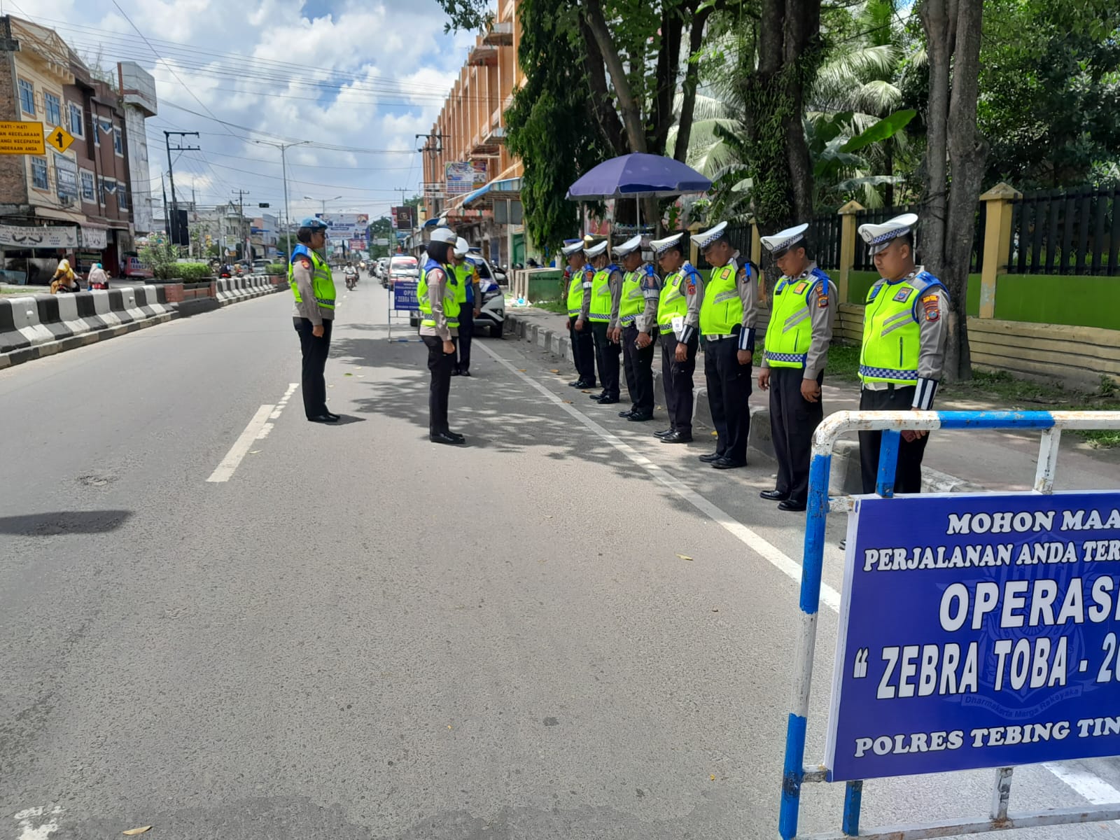 Kasatlantas Polres Tebing Tinggi AKP Dhoraria S. Simanjuntak, S.H, M.H Pimpin Ops Zebra Toba 2023