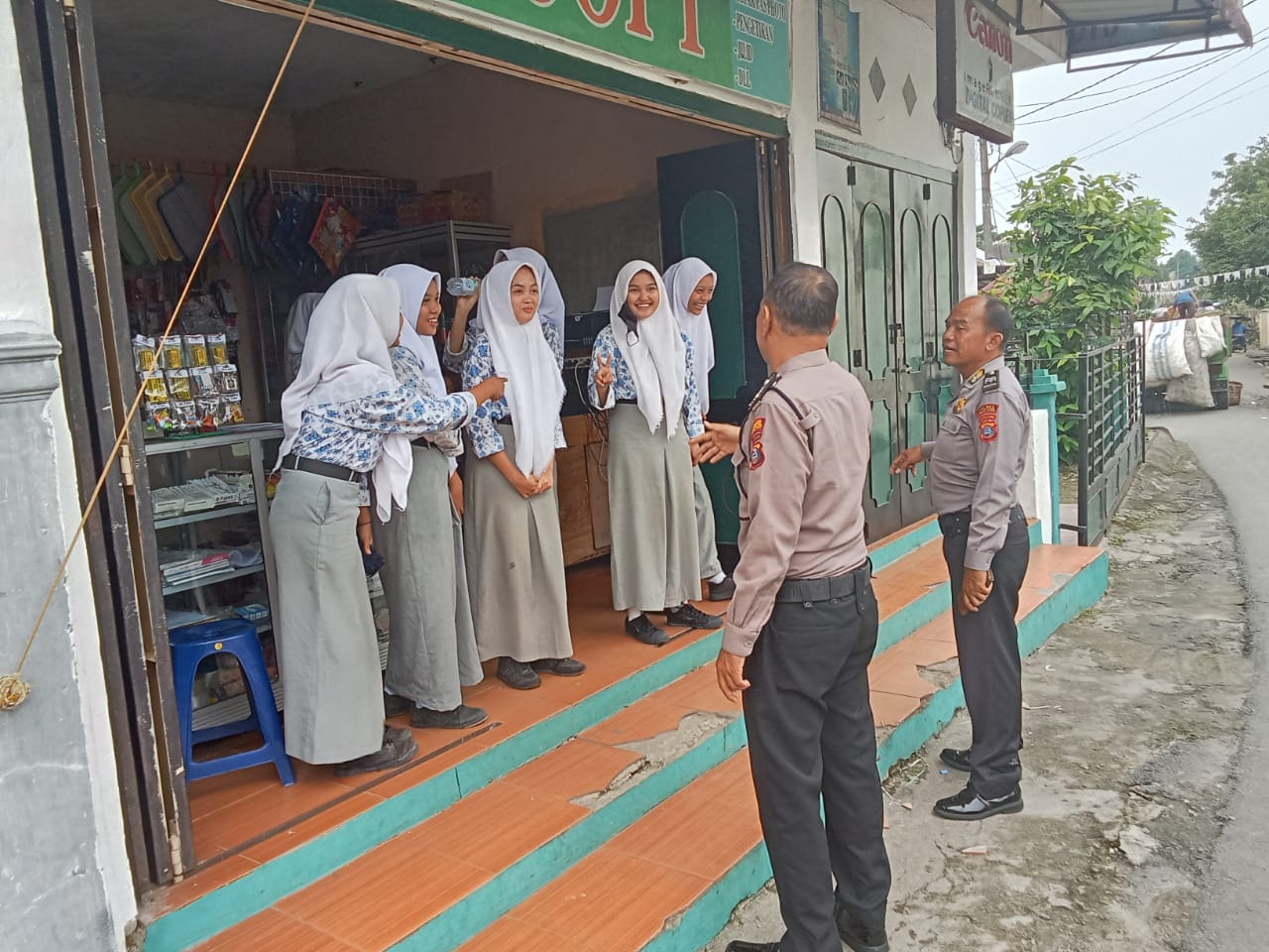 Kasar Binmas Polres Tebing Tinggi AKP N.S.M. Tarigan Laksanakan Police Go To School Di SMK Negeri 3