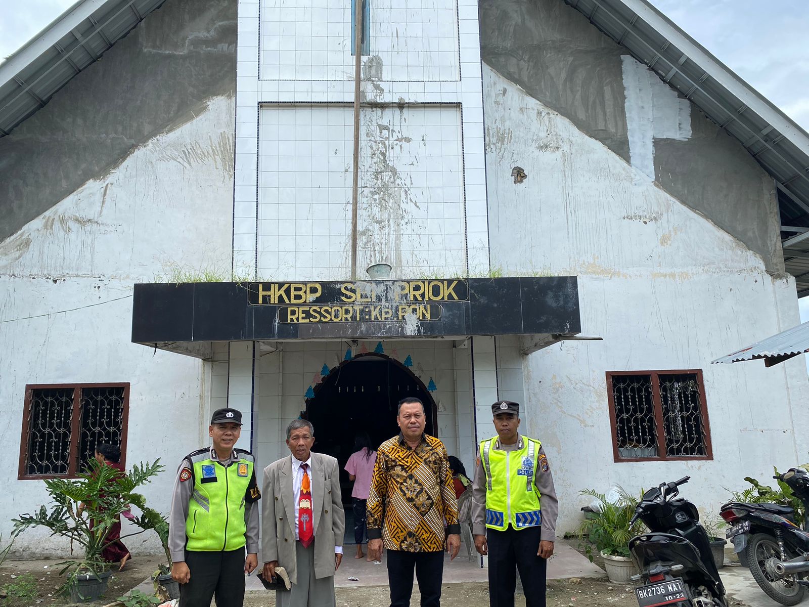 Polsek Tebing Tinggi Laksanakan Patroli Pengamanan Ibadah Minggu