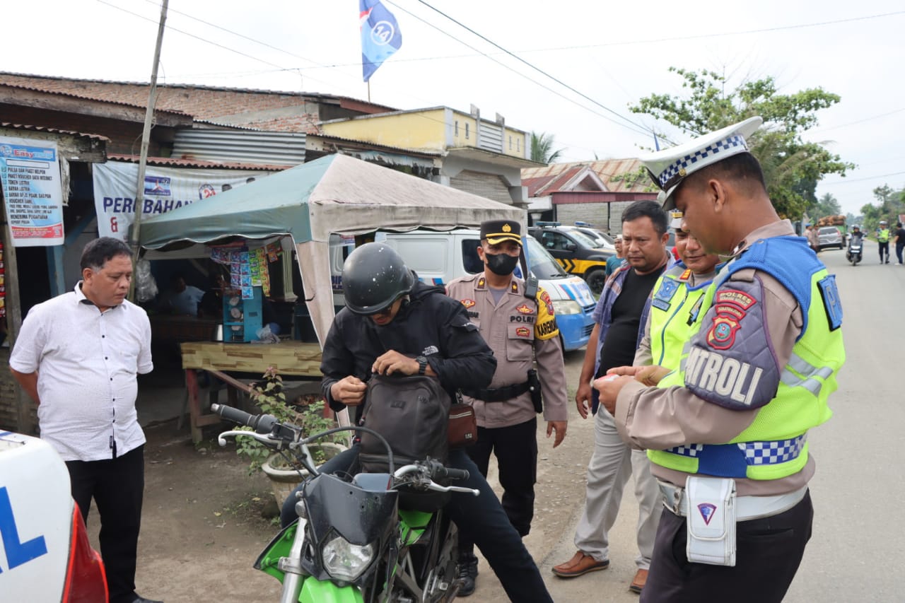 Kabag Ops Polres Sergai Pimpin Patroli Di Wilayah Polsek Dolok Masihul