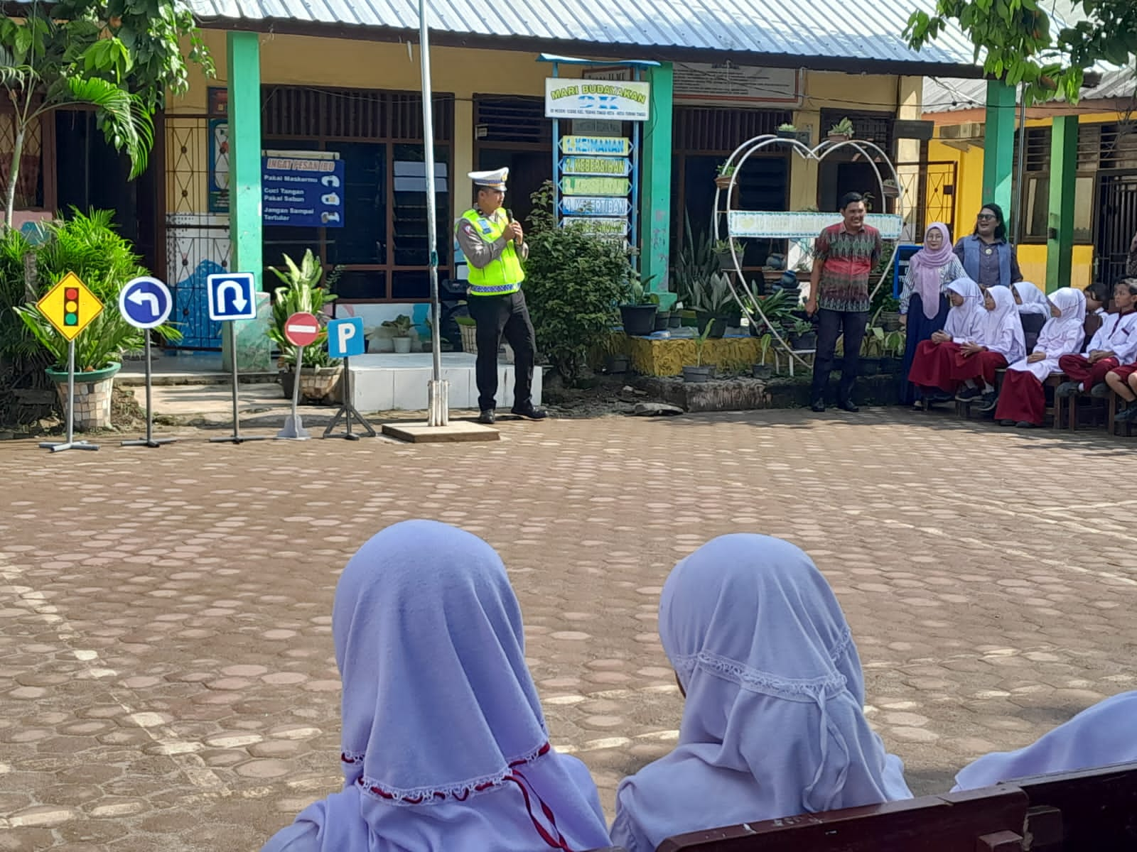 Satlantas Polres Tebing Tinggi Kenalkan Rambu Lalu Lintas Sejak Usia Dini