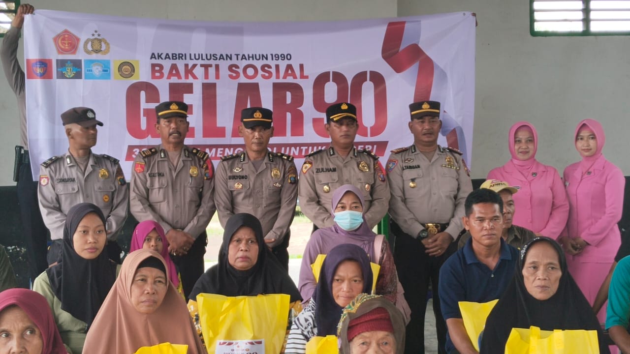 Polsek Tebing Tinggi Gelar Kegiatan Bakti Sosial Akabri 1990