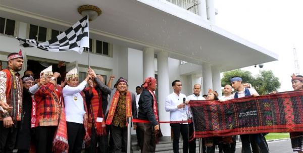 Pj. Gubsu Hasanuddin Lepas 1000 Meter Ulos Ke Istana Merdeka