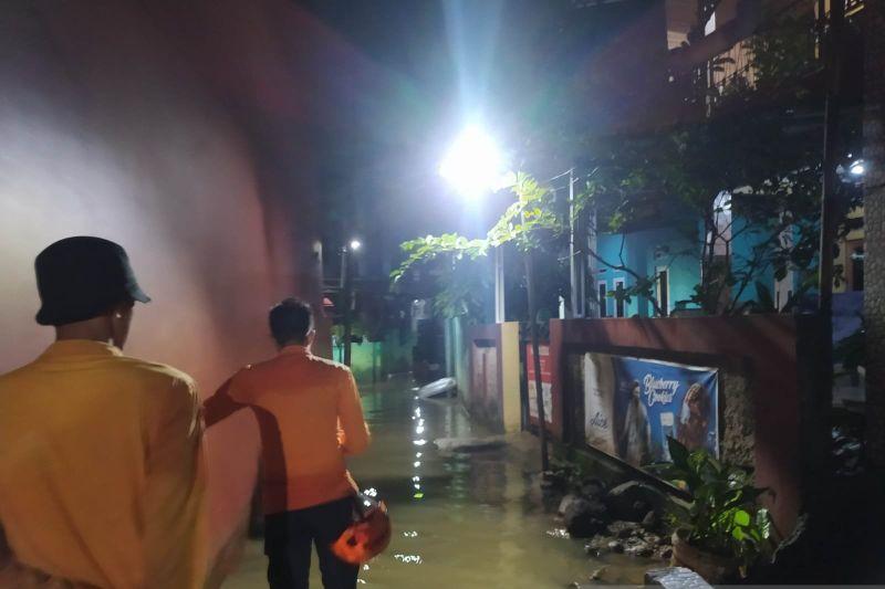 Ratusan Rumah Terendam Banjir usai Diguyur Hujan, 20 Diantaranya Rusak akibat Banjir-Tanah Longsong di Bogor