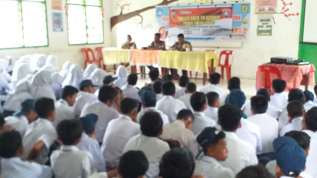 Polsek Dolok Merawan Laksanakan Police Goes To School Di SMP Negeri 1