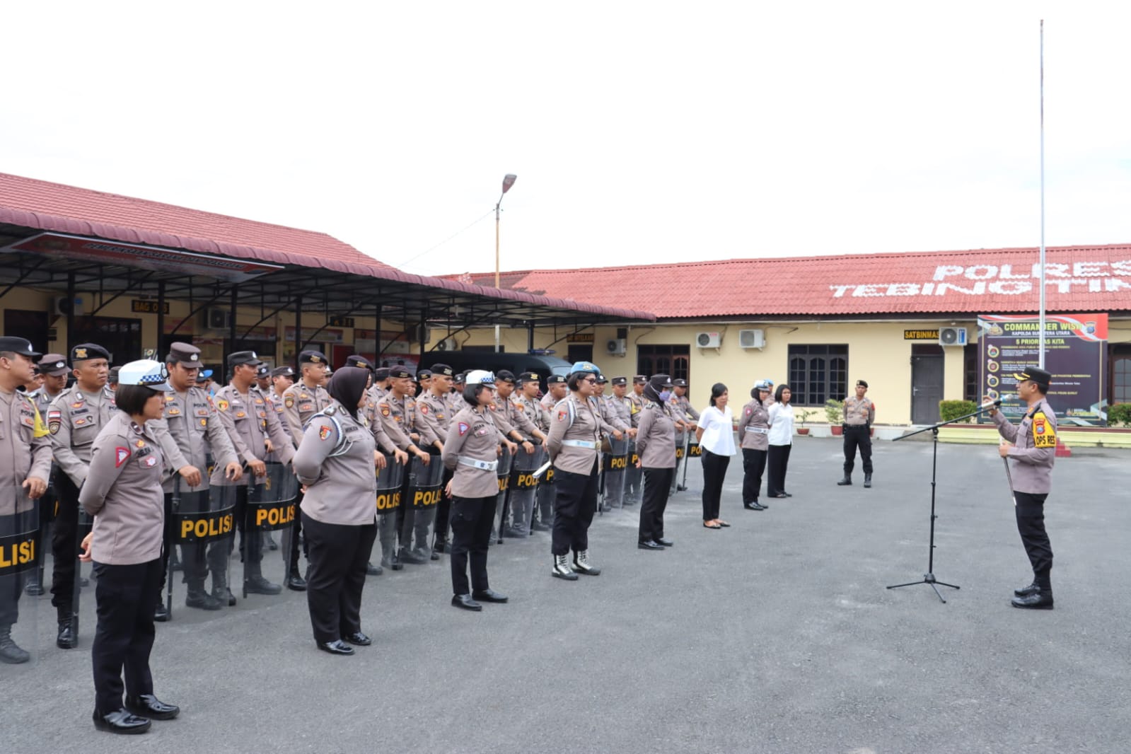 Kapolres Tebing Tinggi AKBP Andreas L.J. Tampubolon, S.Ik, M.K.P Cek Kesiapan Pasukan Dalmas