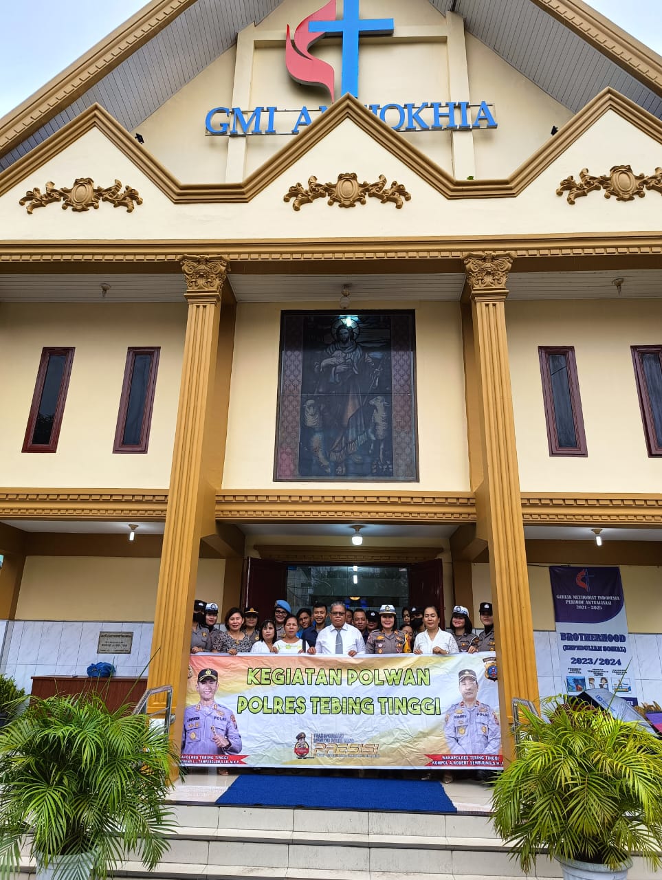 Polwan Polres Tebing Tinggi Gelar Pengamanan Ibadah Gereja