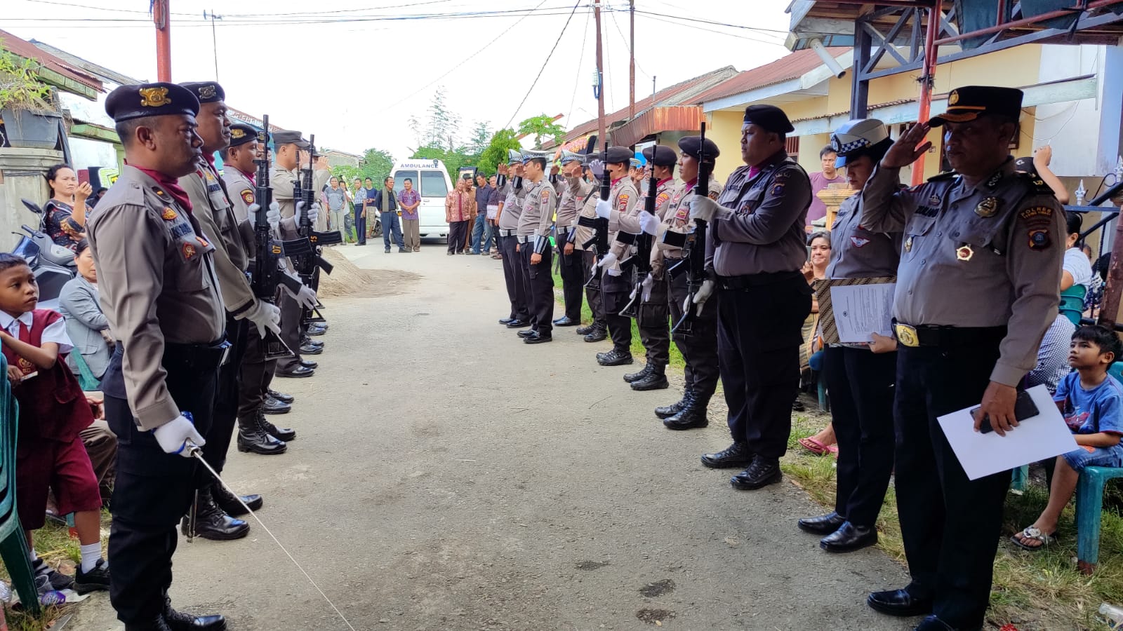 Polres Tebing Tinggi Upacara Tradisi Kepolisian Pemakaman Pensiunan Polri