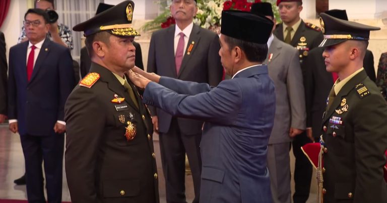 Presiden RI Joko Widodo Lantik Letjen TNI Maruli Simanjuntak Sebagai KSAD