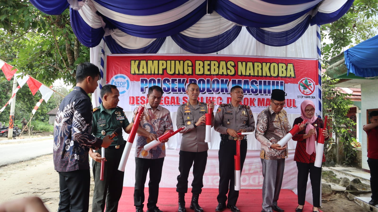 Kapolres Sergai Bersama Bupati Resmikan kampung Bersih Narkoba Di Dolok Masihul