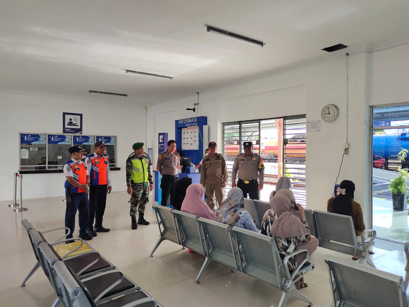 Polres Tebing Tinggi Pastikan Stasiun Kereta Api Aman Pada Operasi Lilin Toba 2023