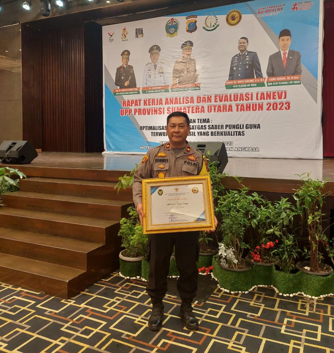 Wakapolres Tebing Tinggi Kompol A. Robert Sembiring, S.H, M.H Raih Penghargaan UPP Juara Umum Terbaik Pertama