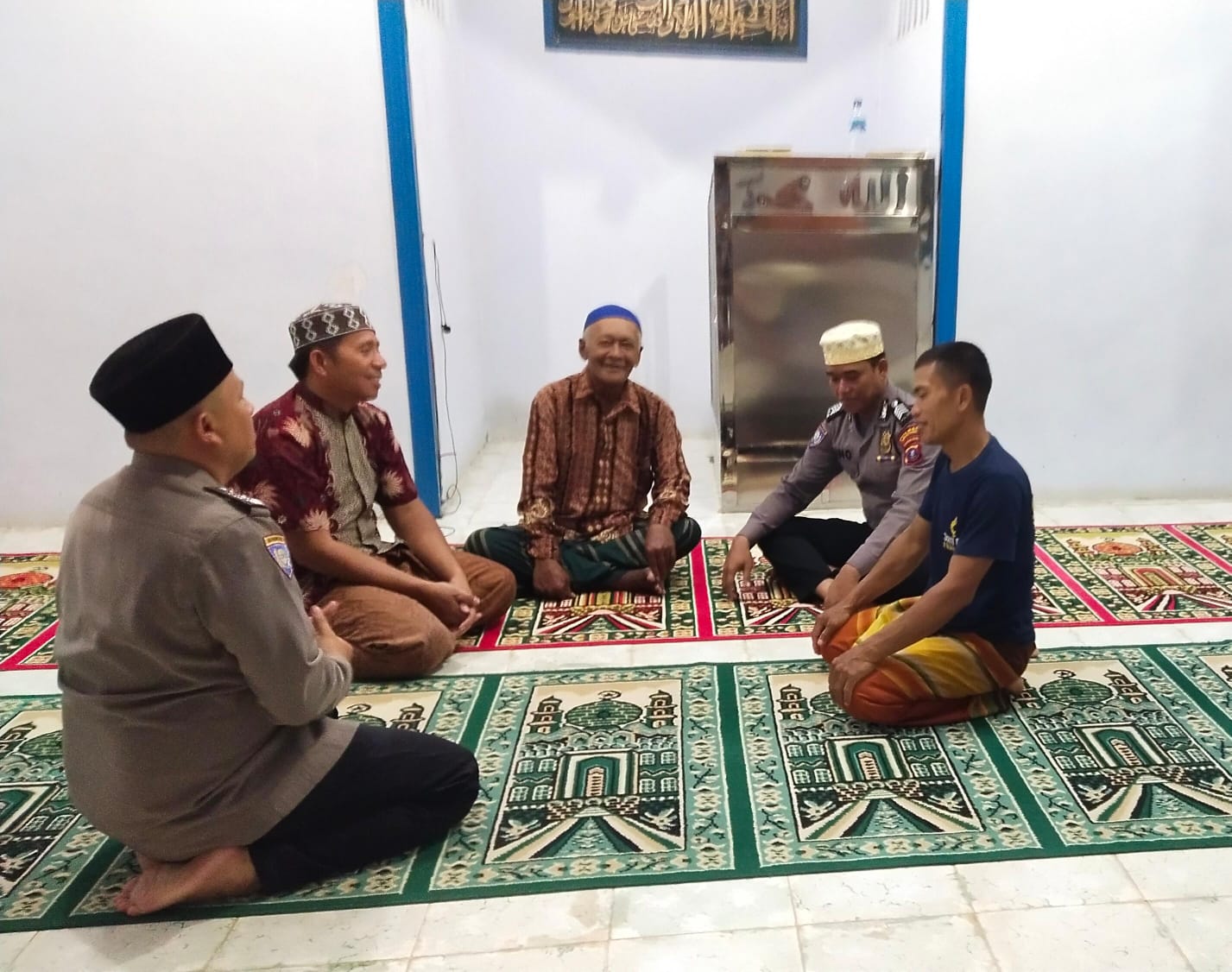 Subuh Keliling, Polsek Tebing Tinggi Ajak Masyarakat Jaga Kamtibmas Jelang Pemilu