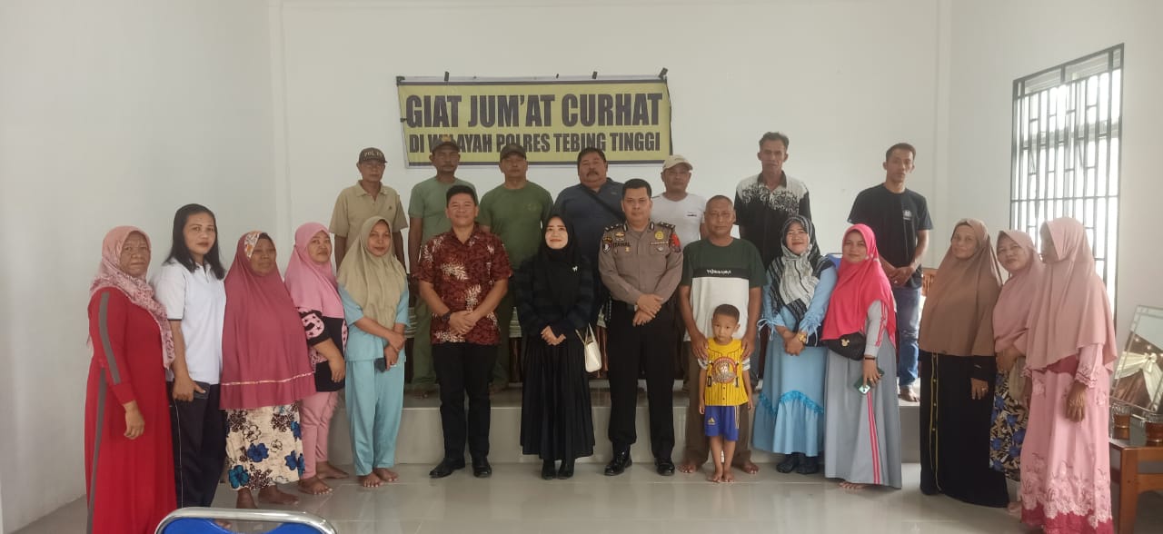 Polres Tebing Tinggi Berikan Himbauan Saat Jumat Curhat Di Kantor Lurah Satria