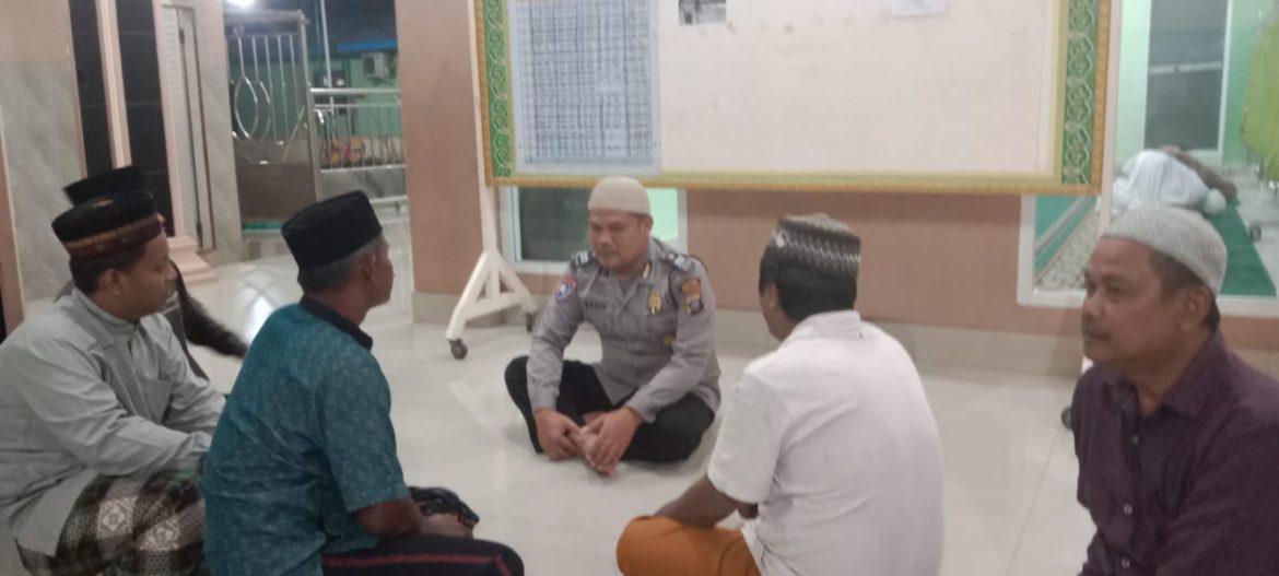 Polsek Padang Hilir Jalin Silaturahmi Dan Sholat Subuh Di Masjid Al Haq