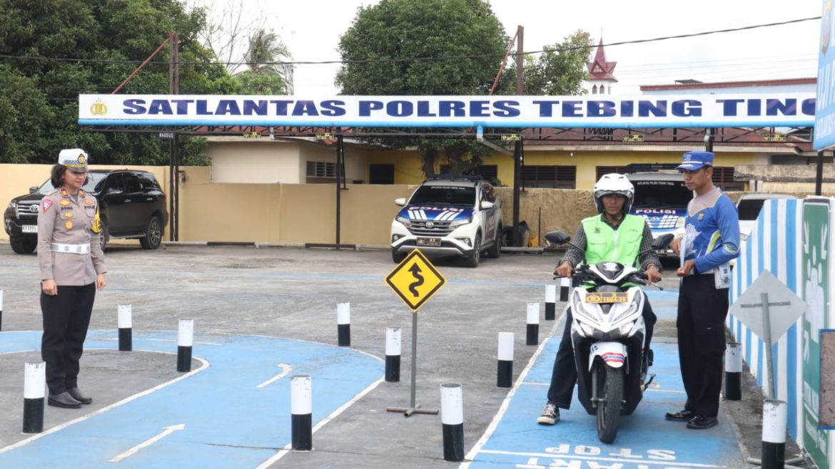 Kasat Lantas Polres Tebing Tinggi Tingkatkan Pengawasan Pada Satpas Pelayanan SIM