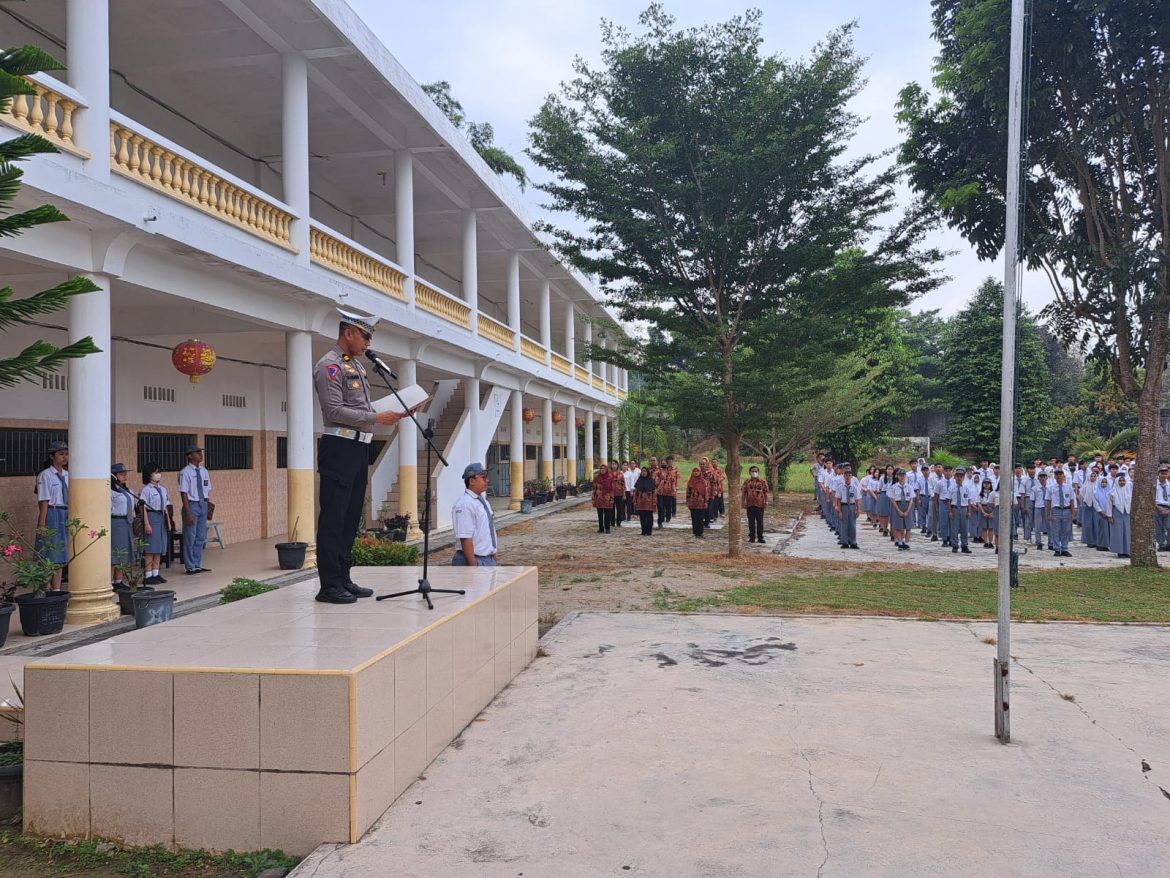 Satlantas Polres Tebing Tinggi Sosialisasi Tata Cara Berlalulintas Di SMA Djuanda