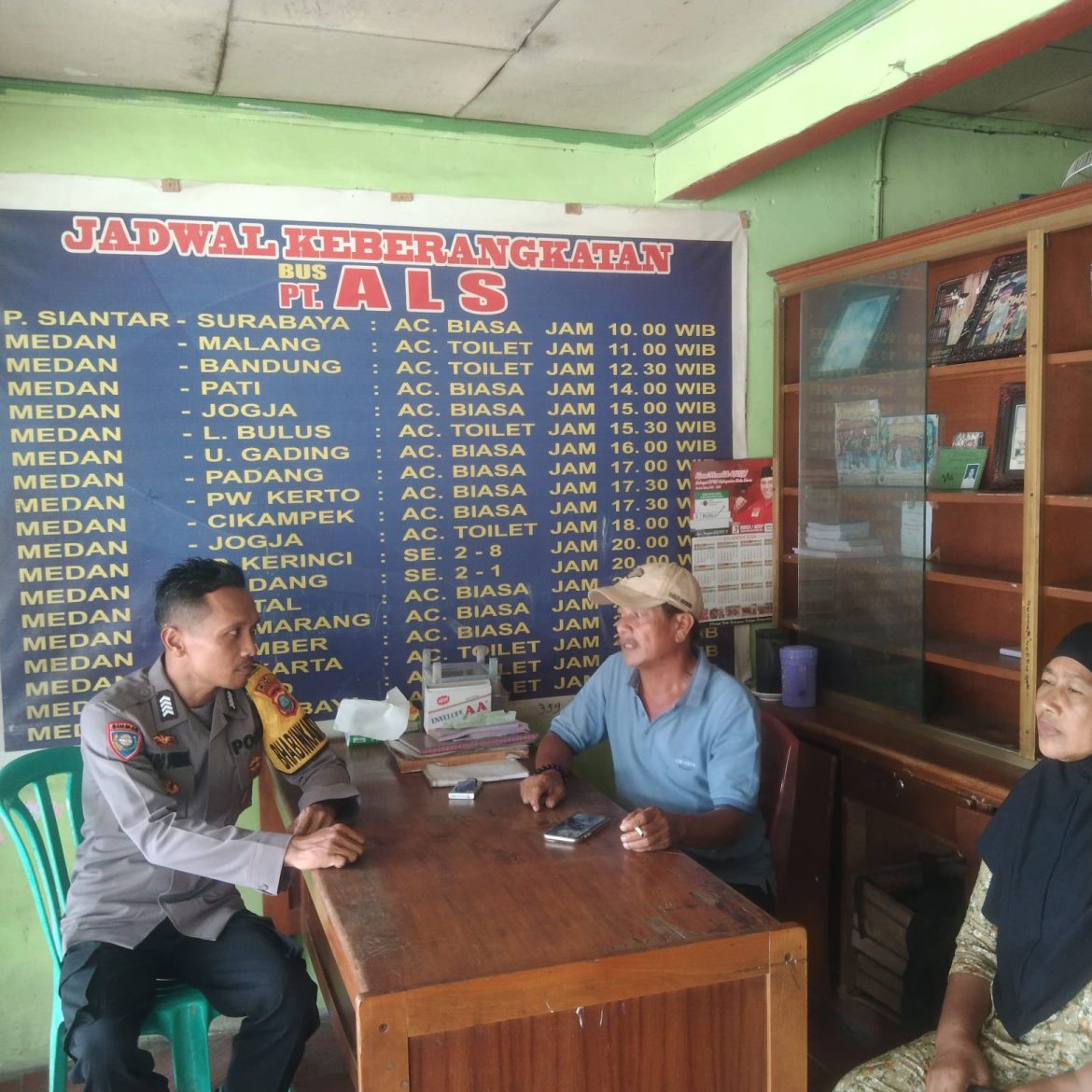 Sambang Warga, Bhabinkamtibmas Polsek Labuhan Ruku Himbau Kamtibmas