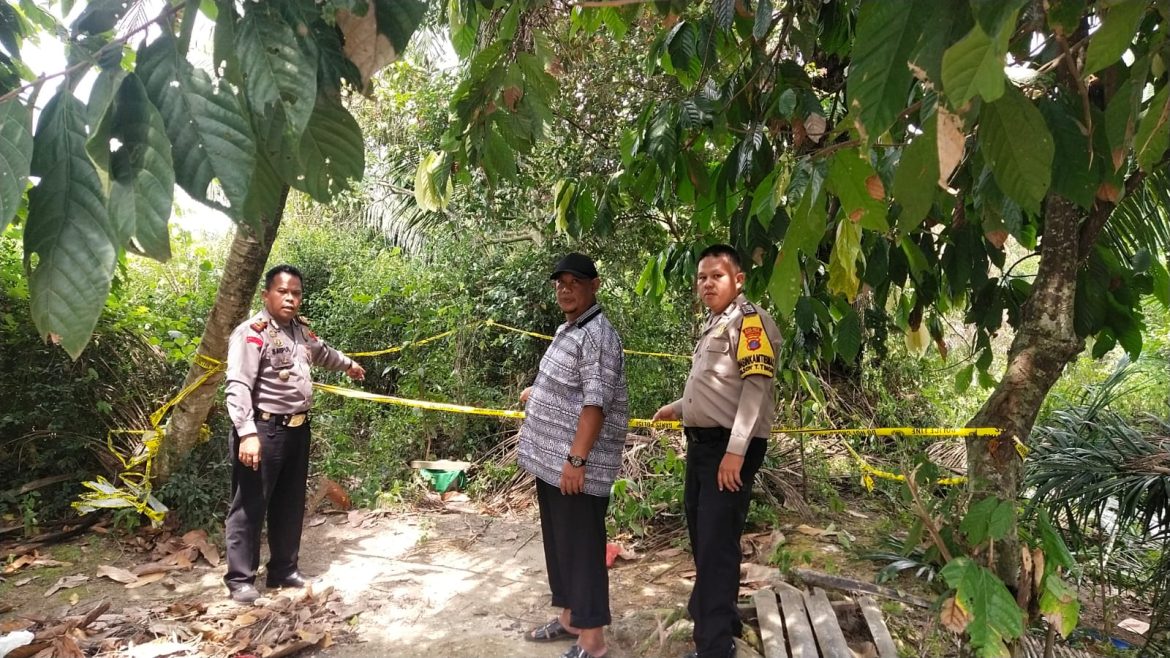 Kapolsek Tebing Tinggi AKP Saepullah, S.Sos, M.H Amankan Lokasi Penemuan Granat