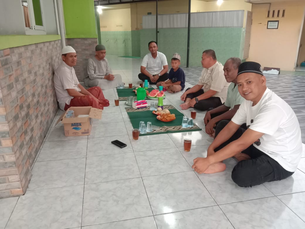 Polres Batu Bara Berbuka Puasa Bersama Dengan Purnawirawan Dan Masyarakat