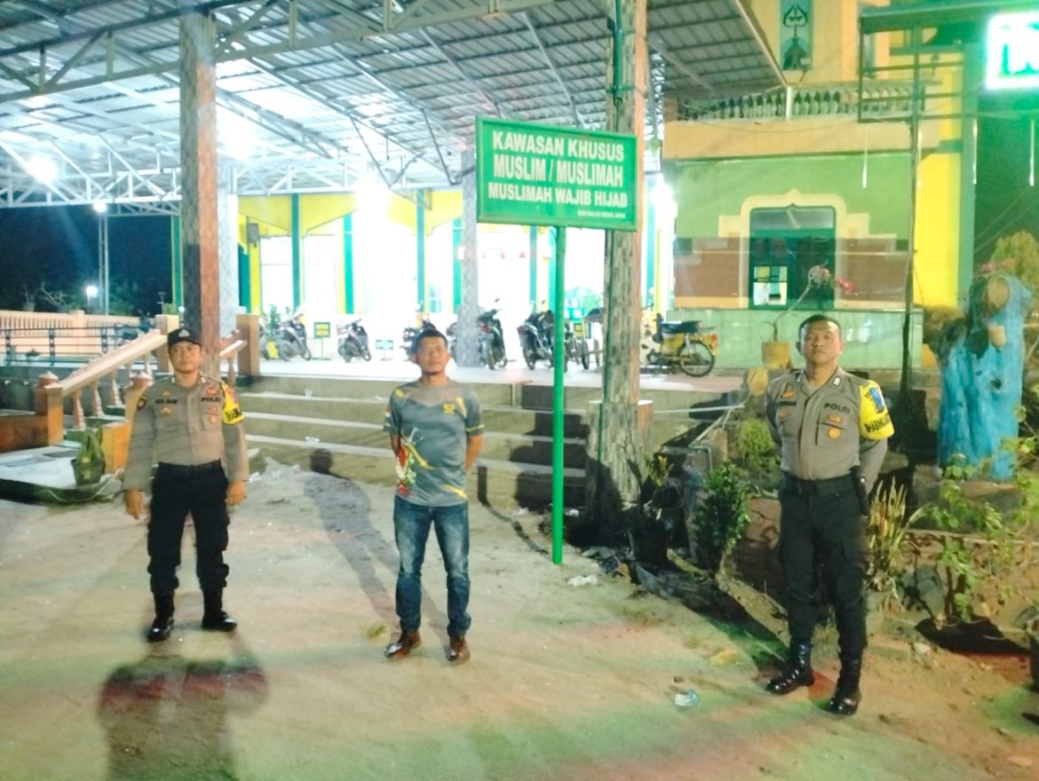 Polsek Dolok Masihul Pengamanan Sholat Tarawih