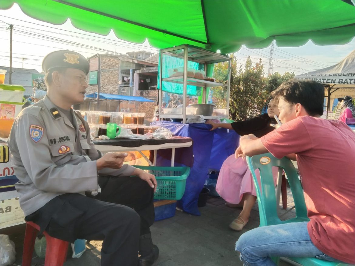 Polsek Lima Puluh Sambang Pedagang Pasar Tumpah