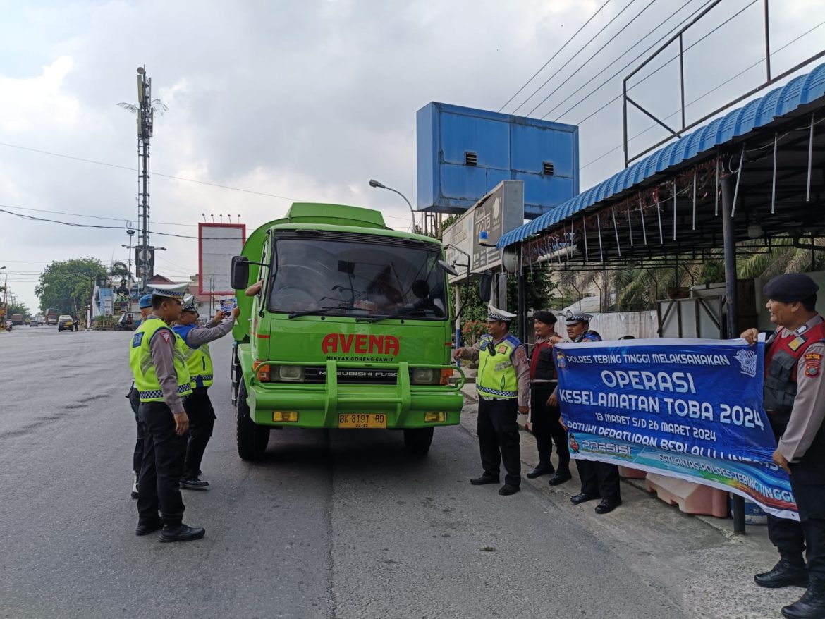 Operasi Keselamatan Toba Polres Tebing Tinggi Himbau Pengendara Tidak Overload