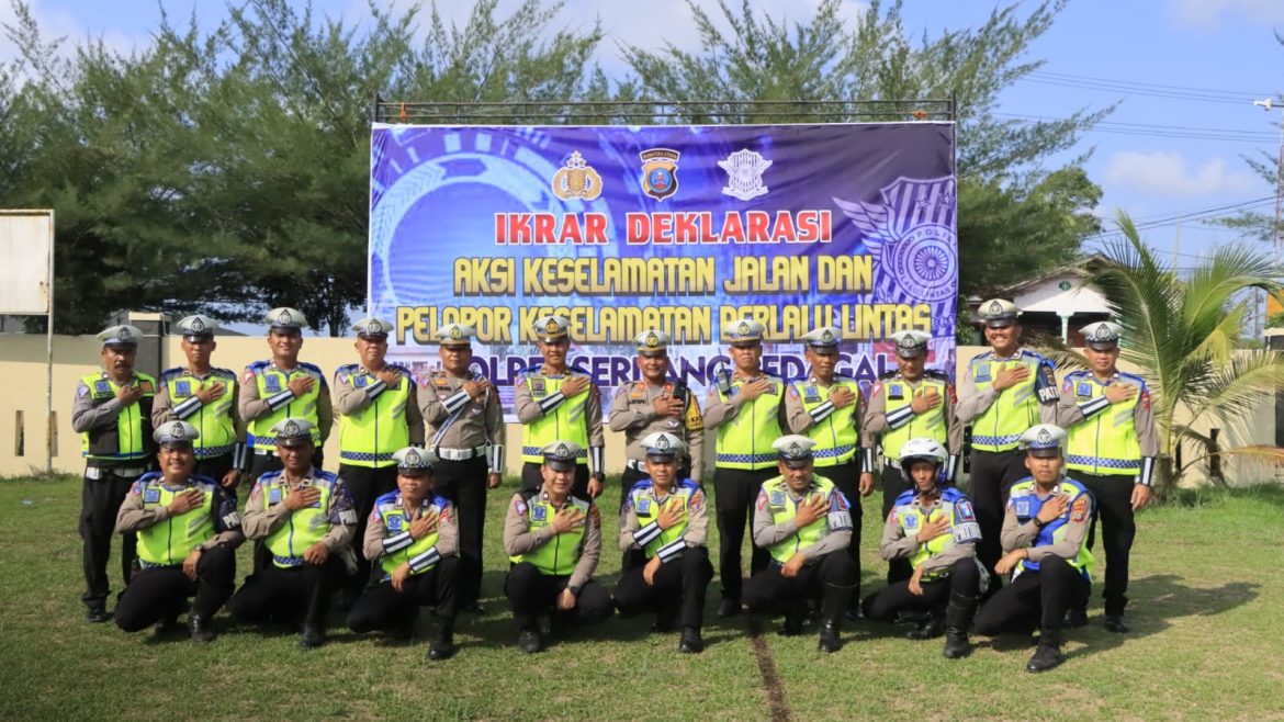 Kapolres Sergai Pimpin Apel Ikrar Deklarasi Aksi Keselamatan Jalan Dan Anti Geng Motor Ops Keselamatan Toba 2024