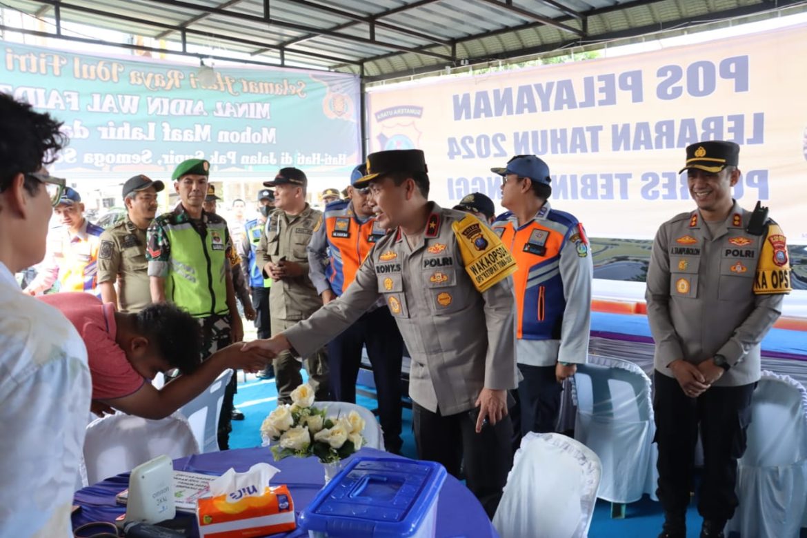 Wakapolda Sumut Tinjau Pos Pelayanan Simpang Beo Wilkum Polres Tebing Tinggi