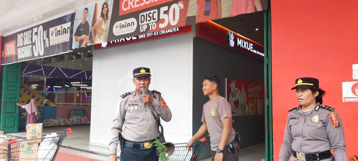 Jelang Lebaran, Sat Binmas Polres Tebing Tinggi Public Adress Di Tempat Keramaian