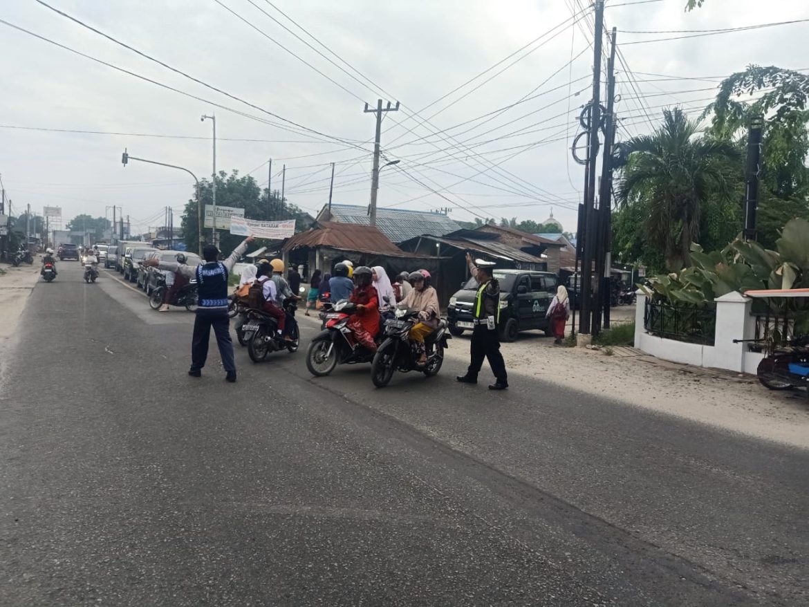 Gatur Lalin Pagi Wujud Nyata Sat Lantas Polres Batu Bara Hadir Ditengah Masyarakat