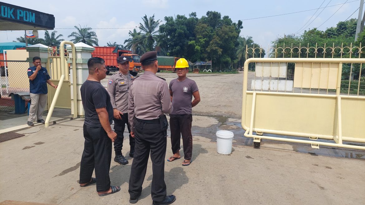 Kapolsek Lima Puluh AKP Tukkar L. Simamora, S.H, M.H Pimpin Patroli Mobile Pengamanan Peringatan Mayday