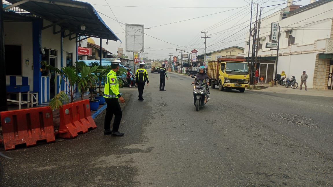 Gatur Lalin Pagi Sat Lantas Polres Batu Bara Beri Pelayanan Terbaik